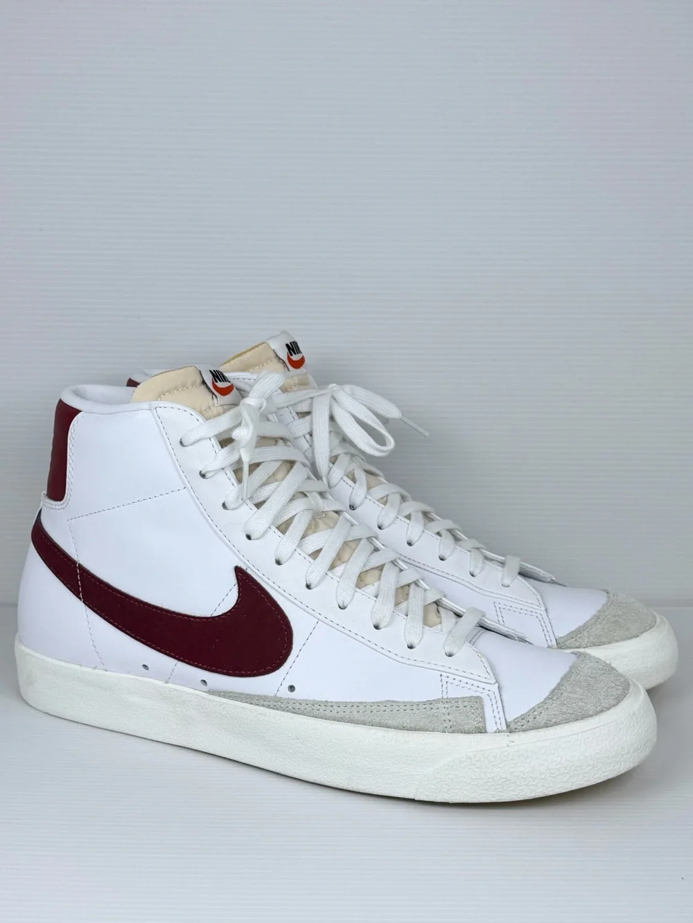 Nike Blazer Mid ‘77 Vintage White Team Red Sneakers Men’s 11.5 BQ6806-111